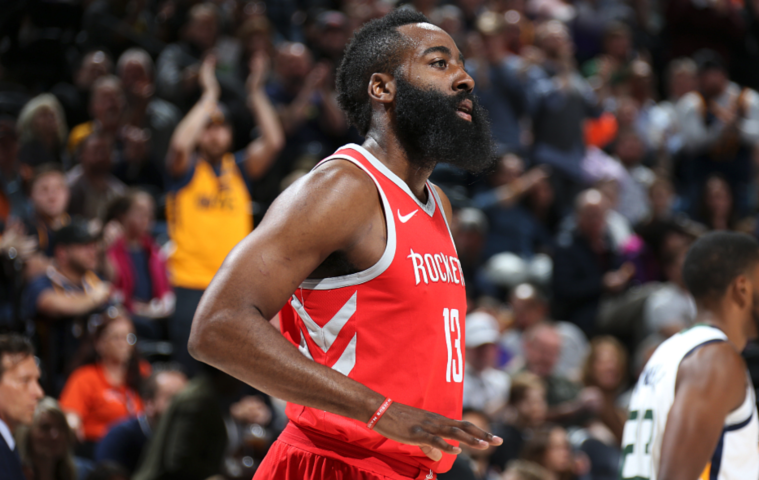 包含萨克拉门托国王发布备战花絮；冲刺阶段状态回暖；欧篮联任务艰巨；控场能力受关注的词条