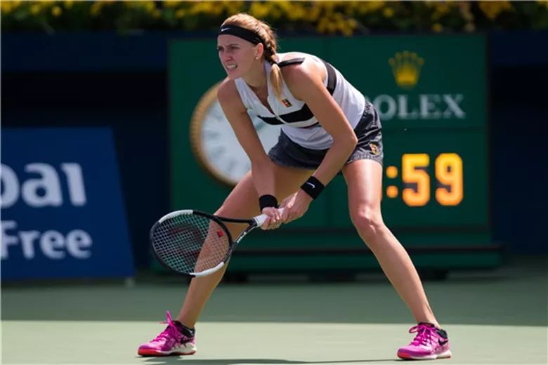 今夜纽约尼克斯调整名单以备NBA总决赛科维托娃爆冷击败巴黎圣日耳曼，连对手都承认：德约科维奇连续三场比赛得分超过失利的简单介绍